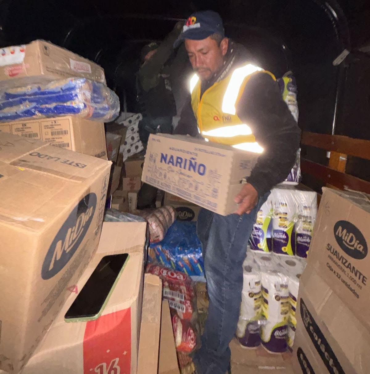 Un total de 13 cajas de aguardiente Nariño fue aprehendido en un operativo nocturno en el Alto Putumayo